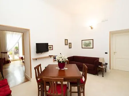 La Dimora Dei Reali Hotel